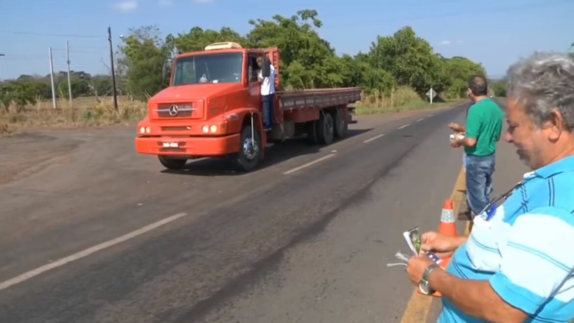 grupo-evangeliza-e-oferece-servicos-de-saude-a-caminhoneiros-em-estrada-do-tocantins