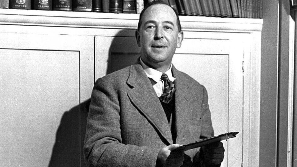 biografia-de-c-s.-lewis,-autor-de-“as-cronicas-de-narnia”,-ganha-versao-infantil-sobre-fe