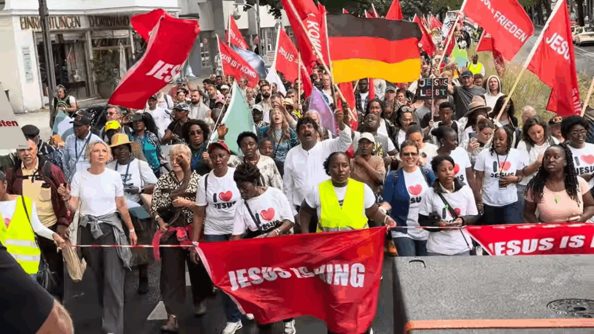 marcha-para-jesus-reune-milhares-de-cristaos-de-diversas-igrejas-em-berlim