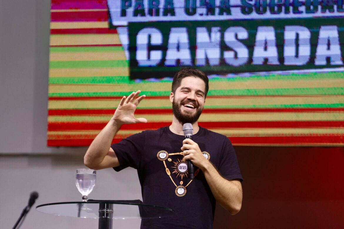 teologo-ensina-como-viver-o-cristianismo-sem-fardos-em-novo-livro