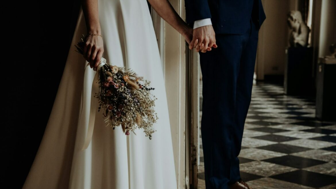 casal-cristao-vive-casamento-em-segredo-ha-25-anos-por-nao-negarem-jesus-na-siria