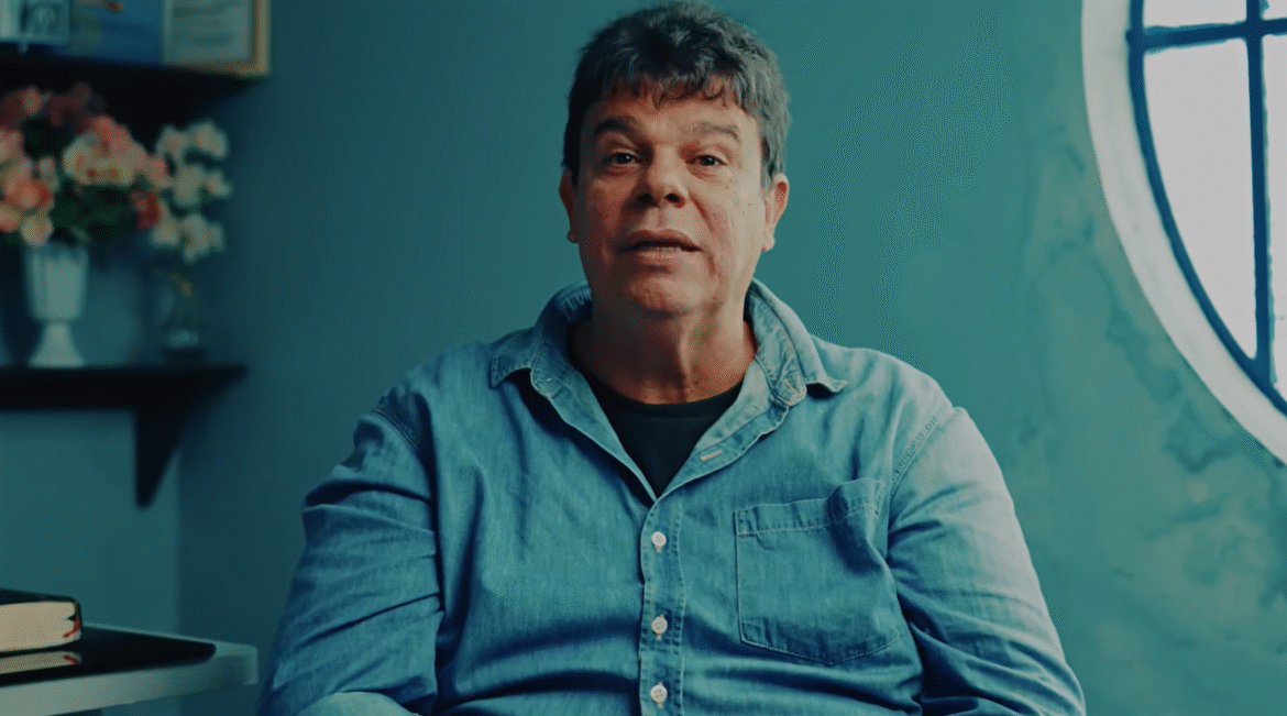 pastor-sem-dinheiro-para-comprar-leite-testemunha-provisao-de-deus-apos-orar-por-ajuda