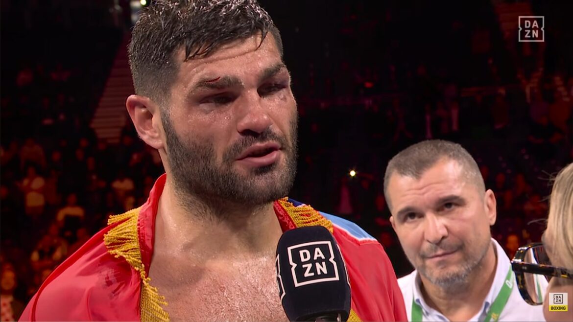 boxeador-exalta-jesus-apos-se-tornar-campeao-mundial:-“nao-fui-eu,-foi-cristo-em-mim”