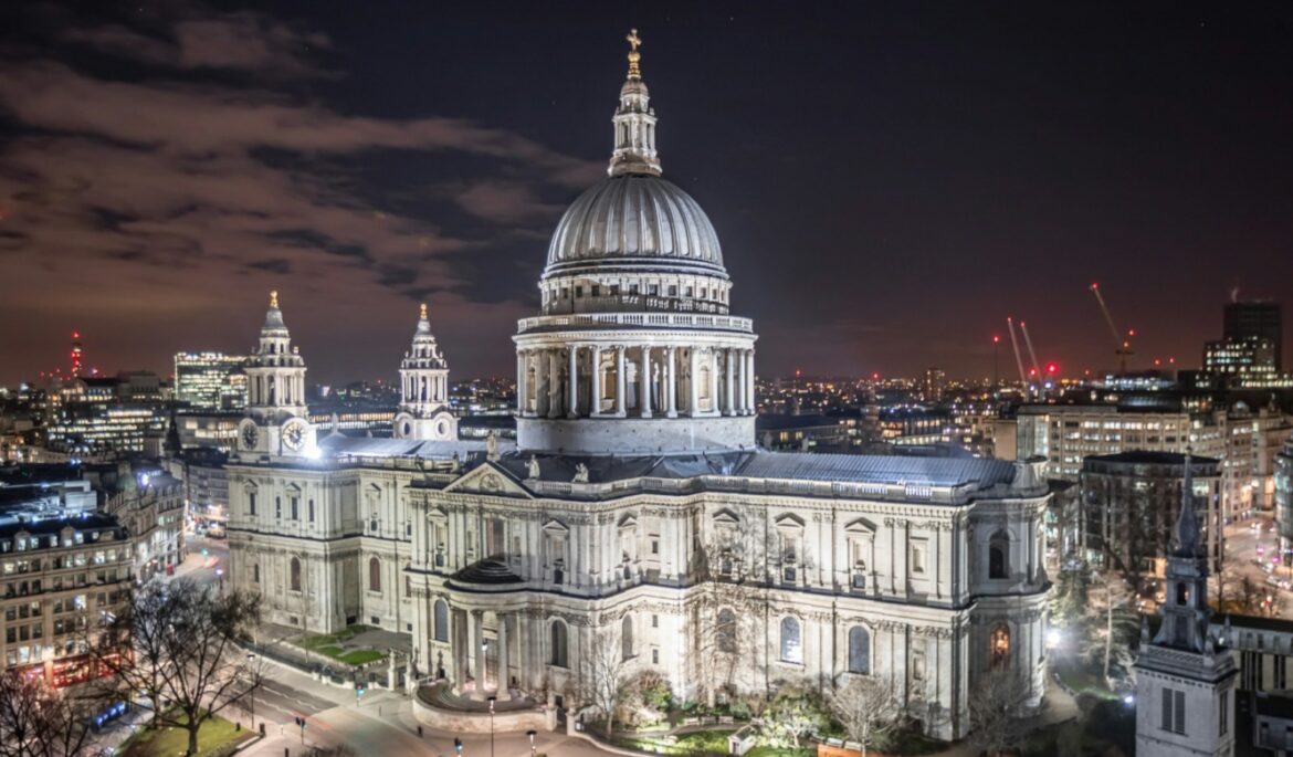 catedral-historica-de-londres-fecha-parceria-com-casa-noturna-para-promover-shows
